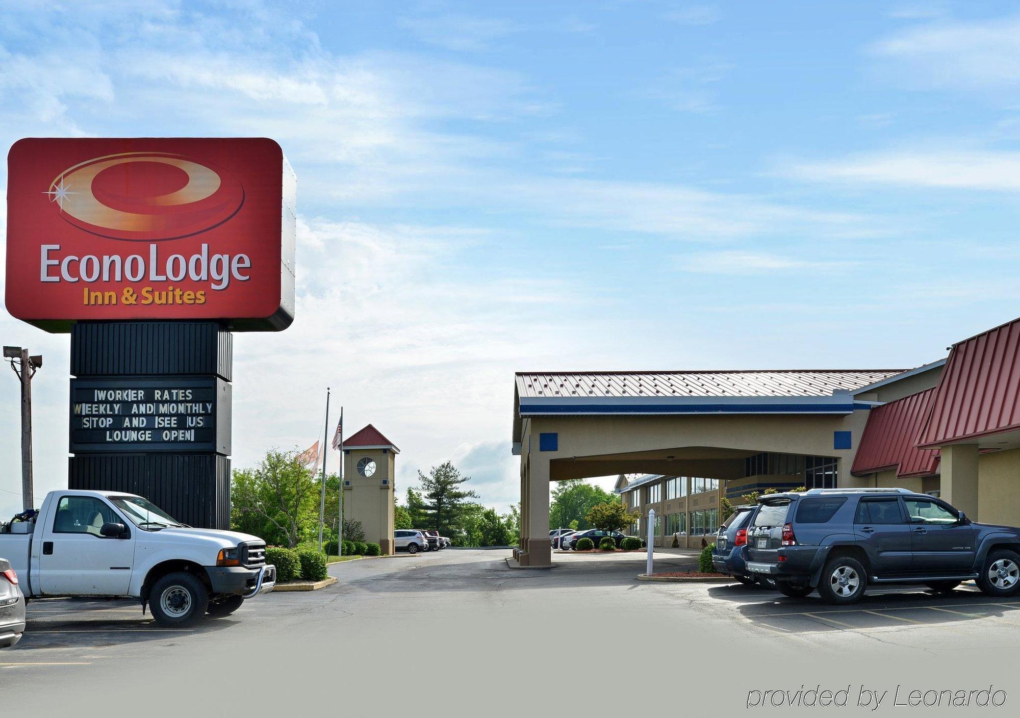Econo Lodge Inn & Suites Triadelphia - Wheeling Extérieur photo